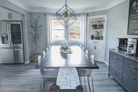 Custom Farmhouse Table - Seating for 8-10