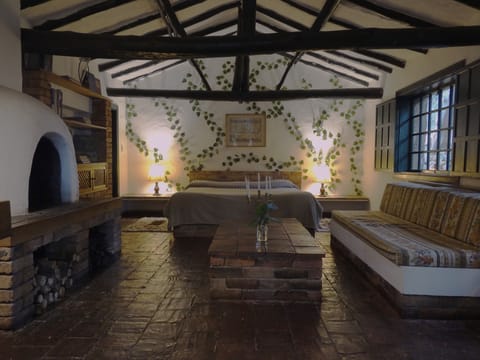Deluxe Room | Iron/ironing board, free WiFi, bed sheets, wheelchair access
