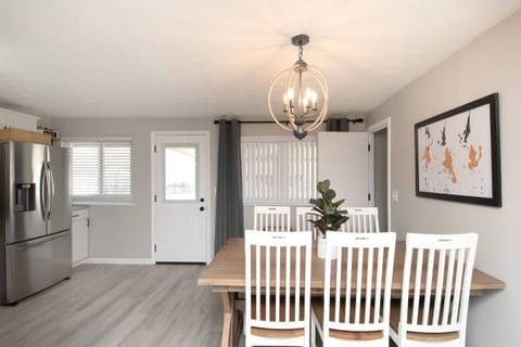 Enjoy a stay at this open-concept home! Large dining table with room for 6.