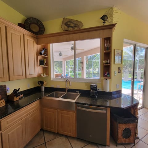 Family Rom Kitchen Area