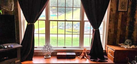 Look Outside.. Dont get better location that this!