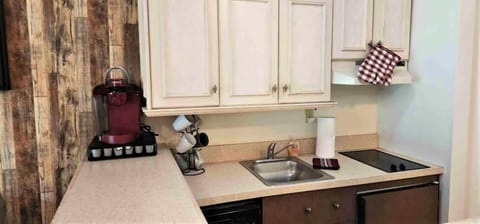 Ye Kitchen is fully equipped with Stovetop Airfryer, stocked Keurig, Microwave and more..