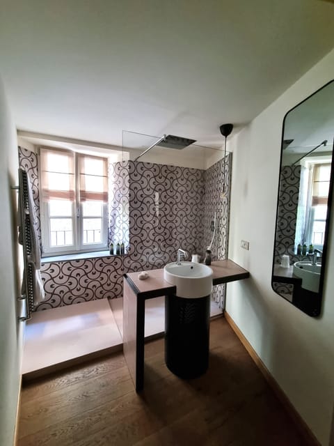 Design Suite | Bathroom | Free toiletries, hair dryer, bathrobes, slippers