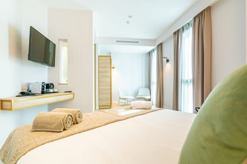 Superior Double Room | Premium bedding, down comforters, in-room safe, desk