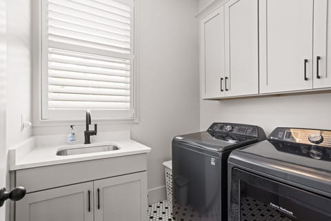 Main Level Laundry (2nd Laundry located in Lower Level)