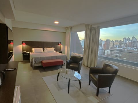 Executive Double Room, 1 King Bed | In-room safe, desk, laptop workspace, soundproofing