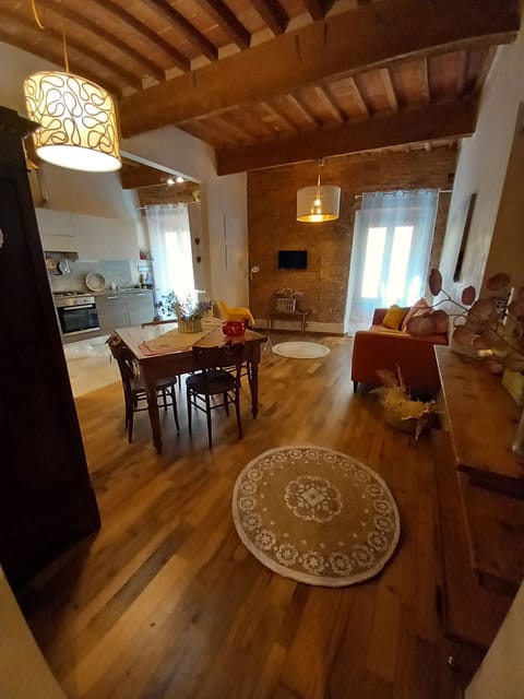Apartment, 1 Bedroom, City View | Dining