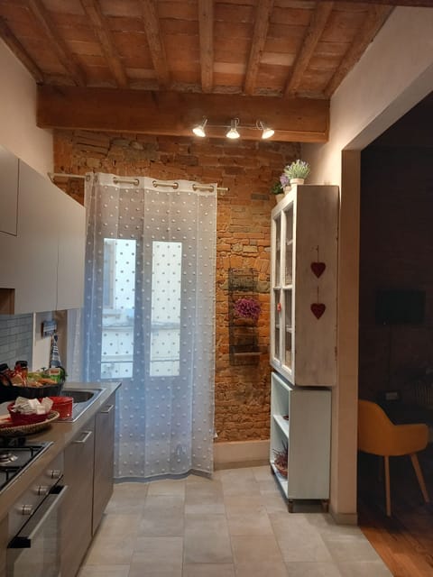 Apartment, 1 Bedroom, City View | Private kitchen