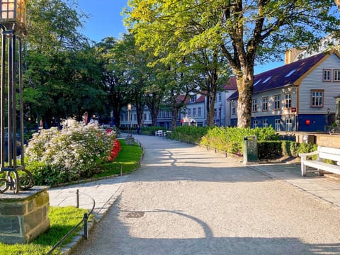 Apartment, 2 Bedrooms, Terrace, City View | Property grounds