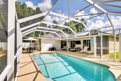 House (3 Bedrooms) | Front of property