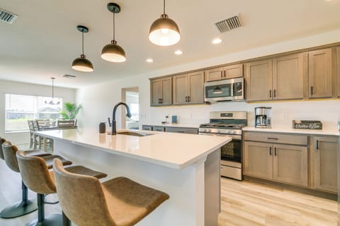 House (3 Bedrooms) | Interior
