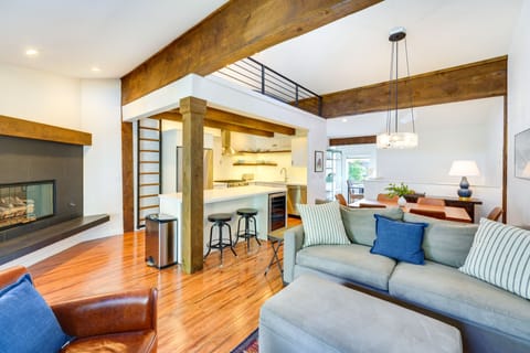 Apartment (2 Bedrooms) | Front of property