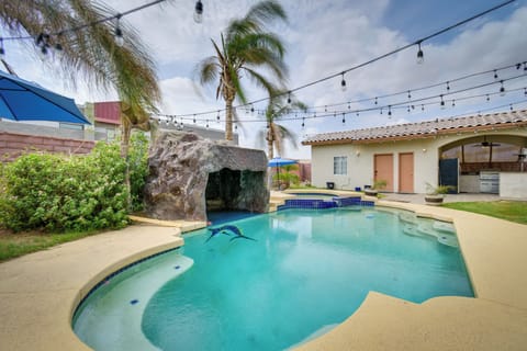 House (5 Bedrooms) | Front of property