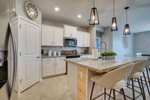 House (4 Bedrooms) | Interior