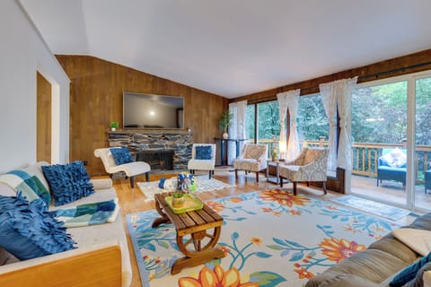 House (5 Bedrooms) | Interior