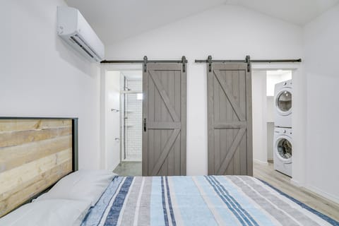 House (1 Bedroom) | Interior