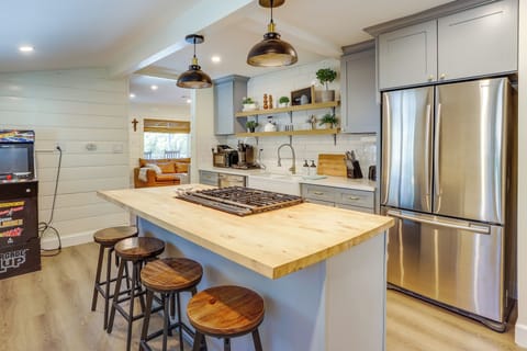 House (2 Bedrooms) | Interior
