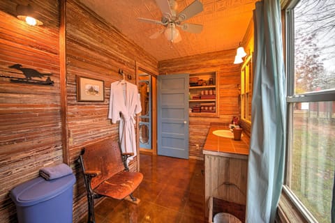 House (1 Bedroom) | Interior
