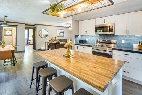 House (2 Bedrooms) | Interior