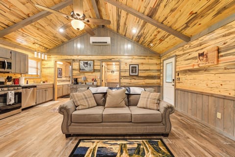 House (1 Bedroom) | Interior
