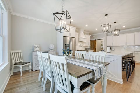 House (4 Bedrooms) | Interior