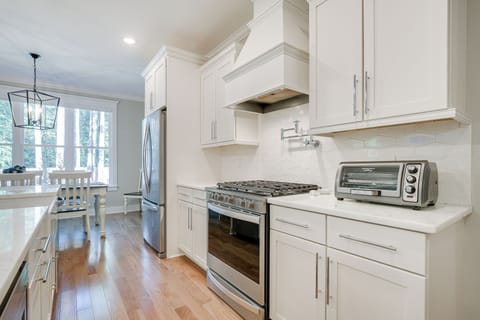 House (4 Bedrooms) | Interior