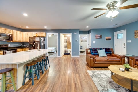 House (2 Bedrooms) | Interior