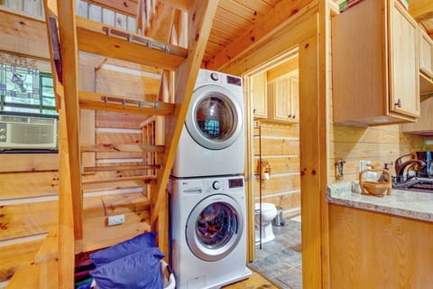 House (1 Bedroom) | Interior