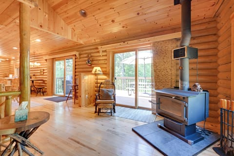 House (4 Bedrooms) | Interior