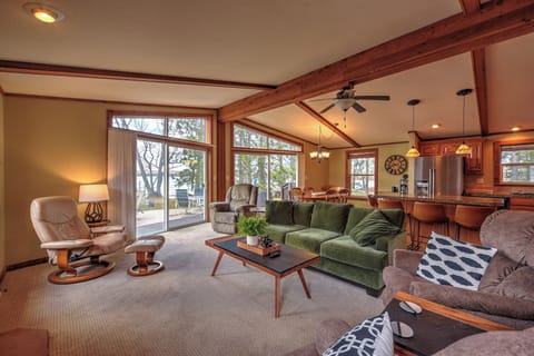House (3 Bedrooms) | Interior