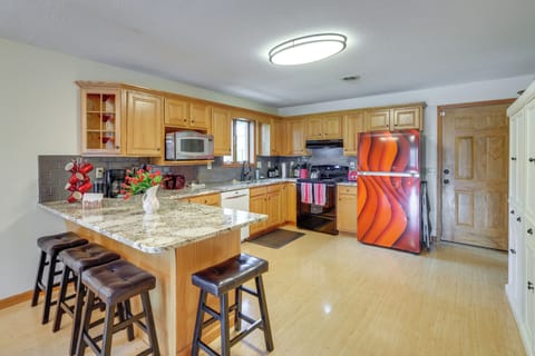 House (4 Bedrooms) | Interior