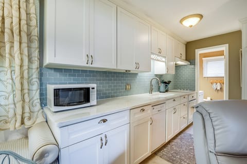 Apartment (1 Bedroom) | Interior