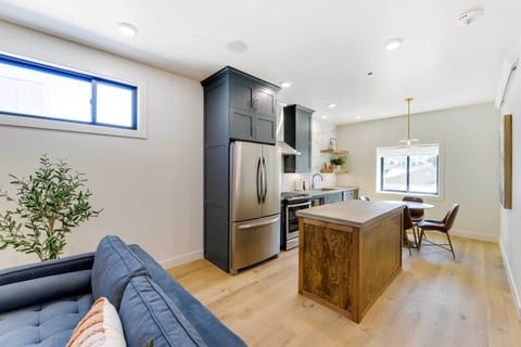 Apartment (1 Bedroom) | Interior