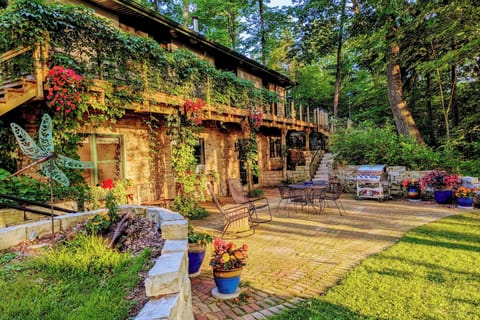 House (2 Bedrooms) | Front of property