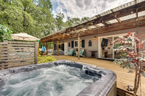 House (3 Bedrooms) | Front of property