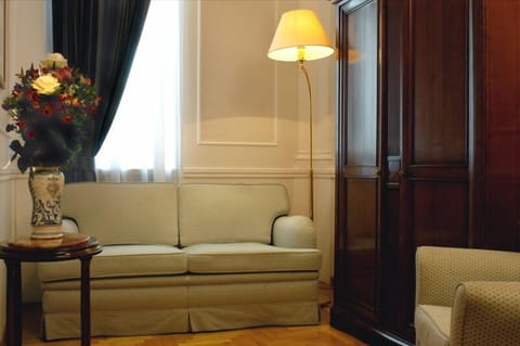 Junior Suite | Living room | 30-inch TV with digital channels