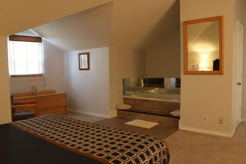 Family Suite, 2 Bedrooms, Kitchen Upstairs Only (Room number 119) | WiFi (free), bed sheets