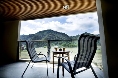 Family Room | Balcony