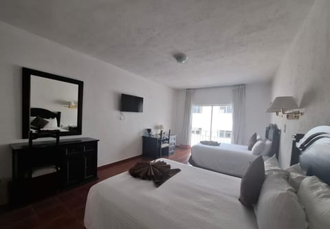 Room, 2 Double Beds (Preferencial) | In-room safe, desk, laptop workspace, iron/ironing board