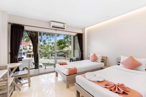 Standard Double or Twin Room, Non Smoking, Terrace | Minibar, in-room safe, desk, WiFi (free)
