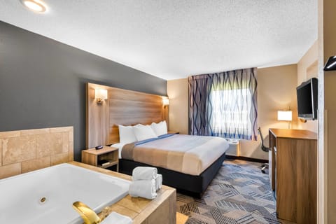 1 bedroom, premium bedding, individually decorated