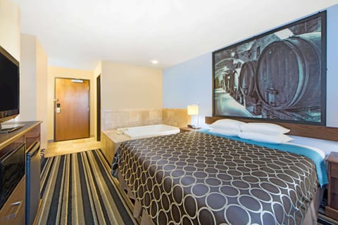 Suite, 1 King Bed, Non Smoking, Hot Tub | 1 bedroom, premium bedding, individually decorated