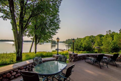 Gorgeous Porch Lake Views