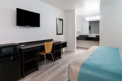 Desk, iron/ironing board, free WiFi, bed sheets