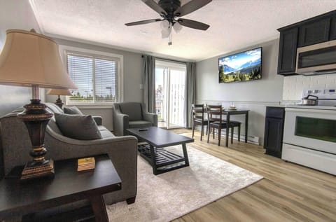 Welcome to Mountain Lodge 349, your chic 2-bedroom stay for your next snow adventure!