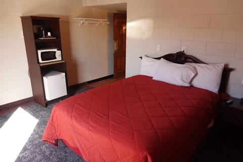 Single Room | Free WiFi