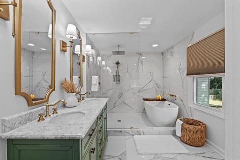 Relaxation Oasis: Where endless baths meet soothing showers.