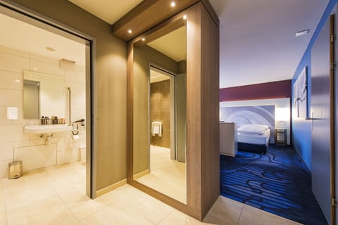 Minibar, in-room safe, desk, blackout drapes