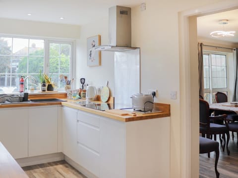 Kitchen | The Moorings, Rhyl