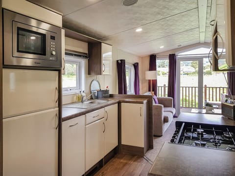 Kitchen | GlenBeagles Lodge, Dollar, near Stirling